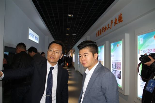 洛阳正大食品新品推介会暨亚惠/味可拓战略合作签约仪式圆满举行