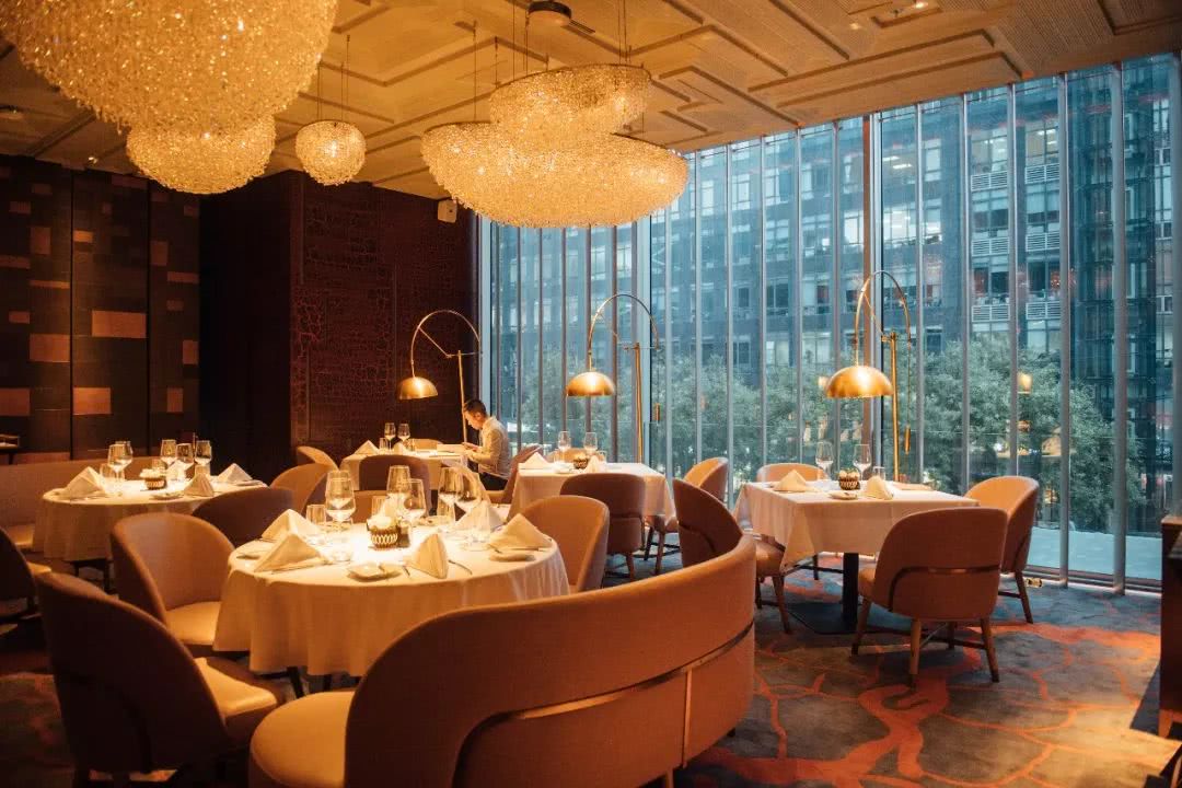 长安街上潮skr人的奢华中心,让你近距离接触真网红