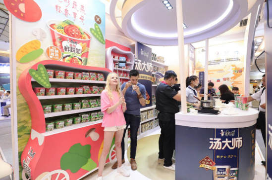 鲜蔬面玩转轻奢攻略,康师傅新品拥抱年轻有品一族-焦点中国网