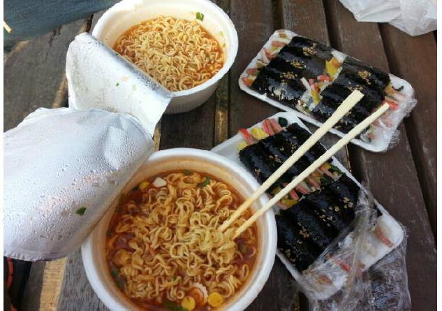 韩味儿秋游的正确&ldquo;姿势&rdquo;：武装到舌尖