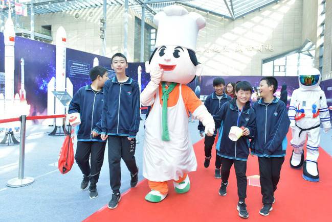 康师傅饮用水:一滴水的航天梦旅程