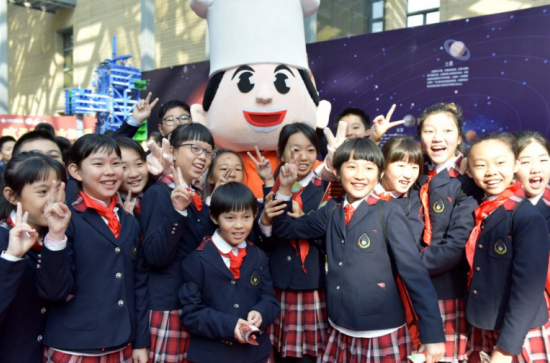 航天科普展&ldquo;红&rdquo;动古城   康师傅：让下一代科普嗨起来-焦点中国网