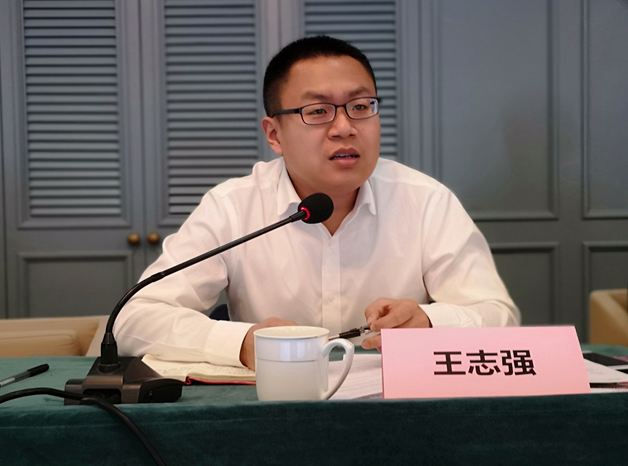 图注:京东商城生鲜事业部肉禽冷冻运营部总经理王志强在成立大会上