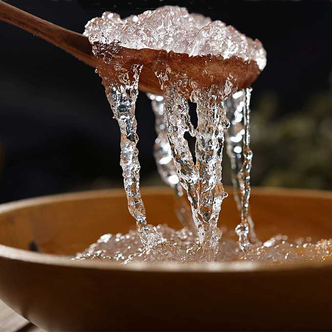 泡发的雪燕