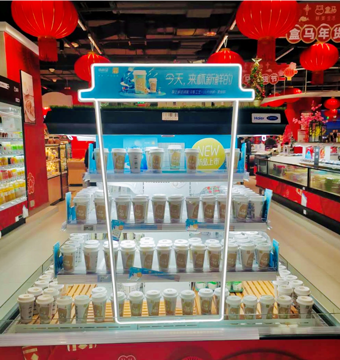 “新国货”携手“中国符号”，新希望乳业新春宠粉计划不NG