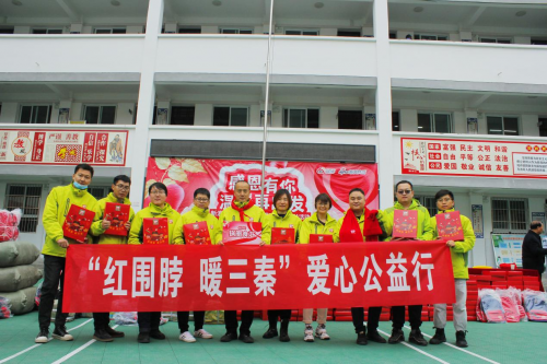 助力拥军活动,锅圈食汇参与&ldquo;爱国拥军企业服务站&rdquo;授牌仪式