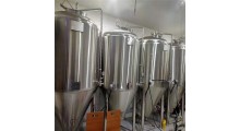 可以酿造出1000升精酿鲜啤酒的设备 湖南酒店啤酒设备图3
