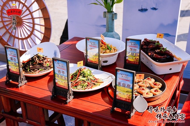 外婆乡小榨菜籽油复刻正宗徽州风味.jpg