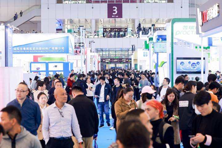 人们站在人群中<i></i><i></i><i></i><i></i>
<i></i><i></i><i></i><i></i>
AI 生成的内容可能不正确。