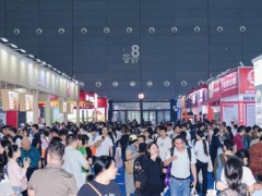 闪耀长沙，链动全餐：芯厨师AI炒菜机器人亮相三大盛会